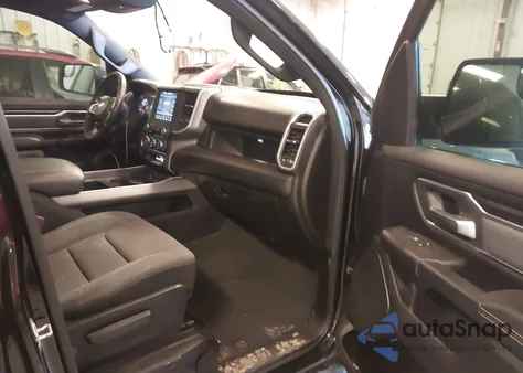 2019 Ram 1500 Big Horn/Lone Star 4X4 5'7 Box z USA, uszkodzony, nr VIN 1C6RRFFG6KN695392